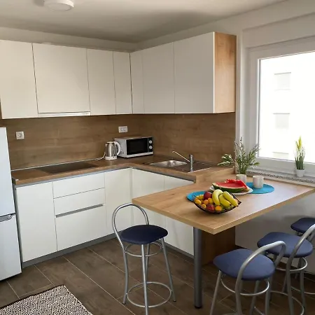 Apartmani Grgic On The Adress Branka Fucica 96 Malinska Exterior photo