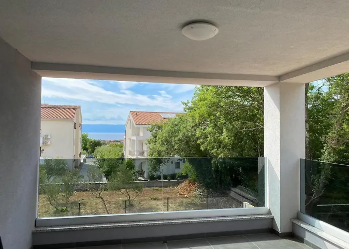 Apartmani Grgic On The Adress Branka Fucica 96