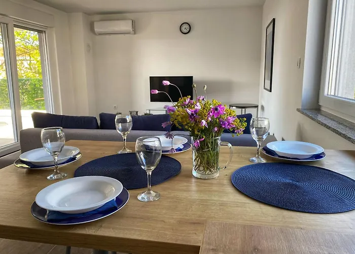 Apartmani Grgic On The Adress Branka Fucica 96